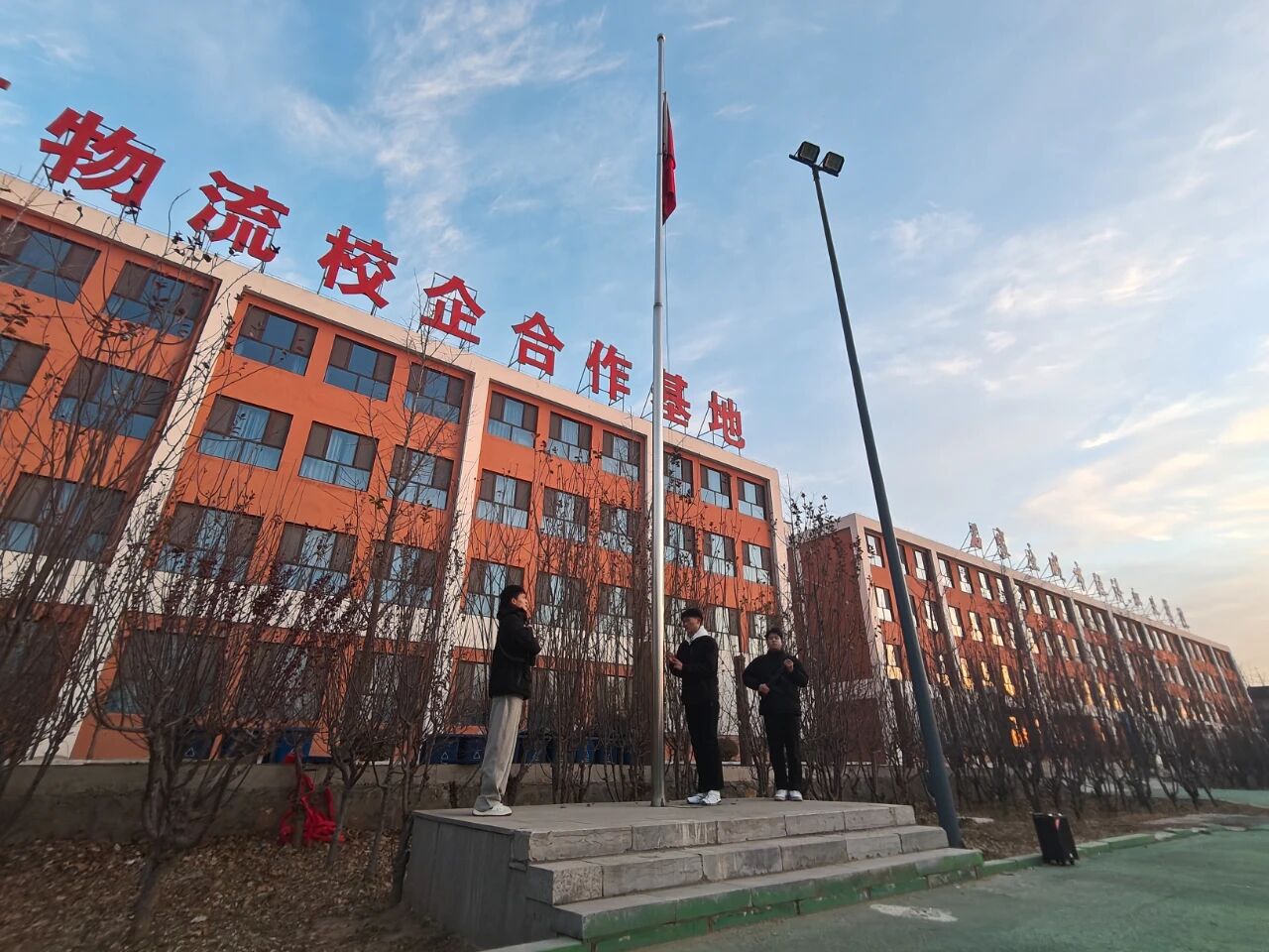 290fa715faa312042f0bb839d6ff4ac2