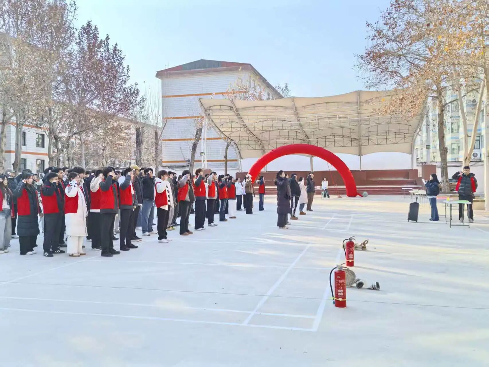 70bf5a85ab315f1e11f3ae9460b7bae7